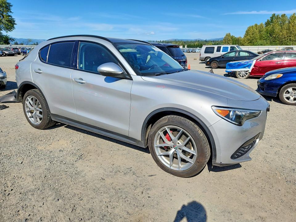2018 Alfa romeo Stelvio VIN ZASFAKPN9J7B96878 COPART salvage auction — REAR END, Wa - Bill Of Sale, sold $4,700 on 2026-07-06 (photo 4)