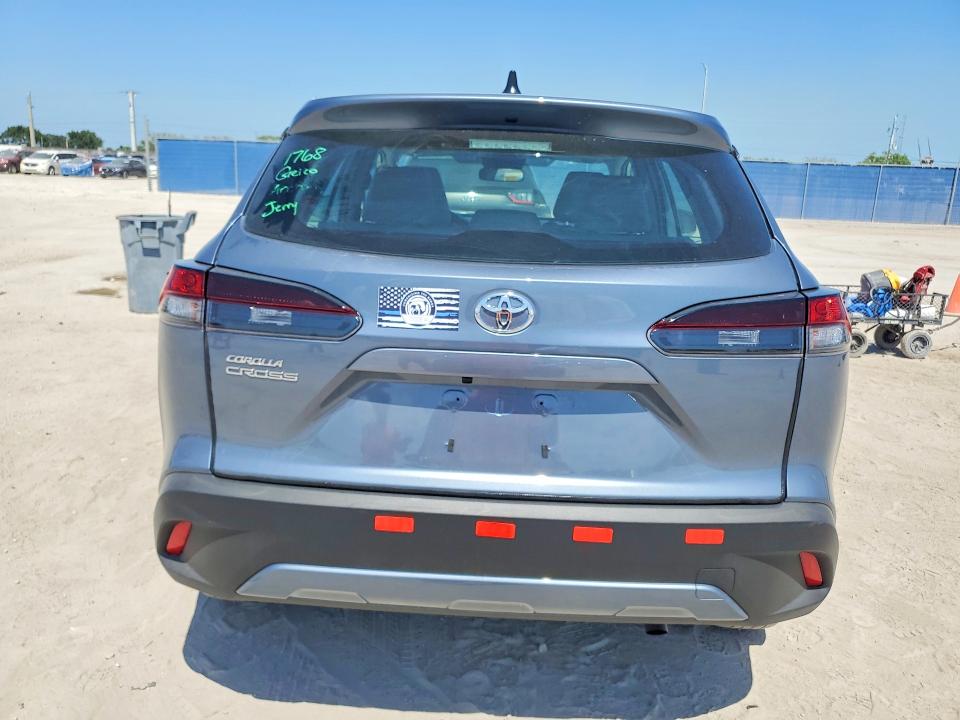 2026 Toyota Corolla cross VIN 7MUAAAAG2TV182374 COPART salvage auction — FRONT END, FL - CERT OF TITLE SLVG REBUILDABLE, sold $100 on 2026-07-29 (photo 6)