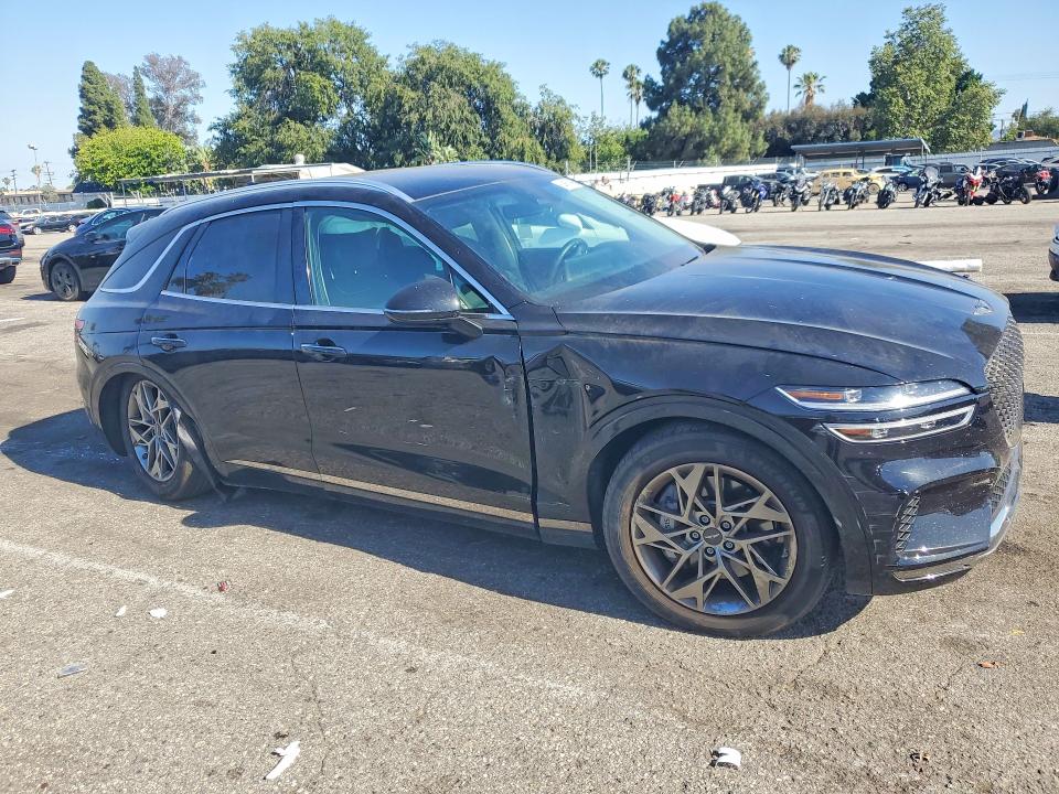 2025 Genesis VIN 5NMMADTB0SH023199 COPART salvage auction — SIDE, Salvage Title, sold $6,900 on 2026-07-28 (photo 4)