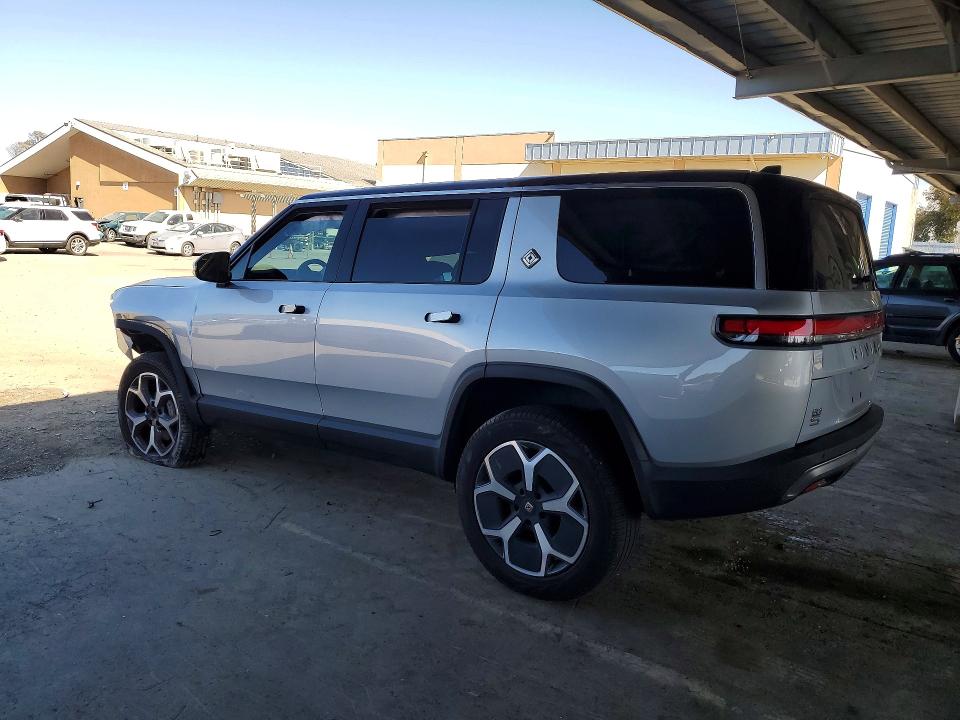 2024 Rivian R1s VIN 7PDSGCBA3RN035670 COPART salvage auction — FRONT END, CA - SALVAGE CERTIFICATE, sold $18,900 on 2026-07-14 (photo 2)