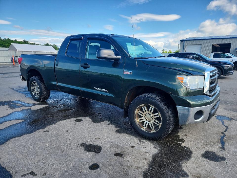 2011 Toyota Tundra VIN 5TFUY5F1XBX182761 COPART salvage auction — NORMAL WEAR, Me - Certificate Of Title, sold $3,900 on 2026-07-10 (photo 4)