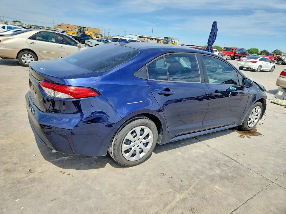 2022 Toyota Corolla VIN 5YFEPMAE7NP333926 COPART salvage auction — FRONT END, Tx - Certificate Of Title, sold $5,800 on 2026-07-02 (photo 3)