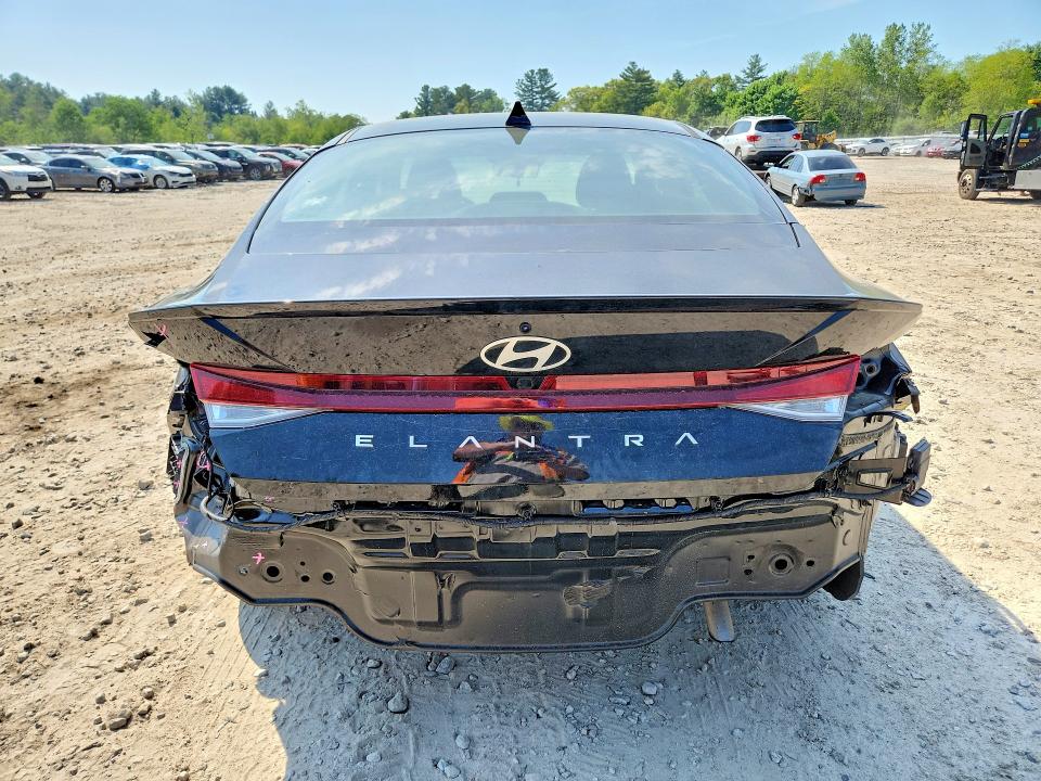 2025 Hyundai Elantra VIN KMHLM4DG6SU054314 COPART salvage auction — REAR END, Salvage Title, sold $6,500 on 2026-07-20 (photo 6)