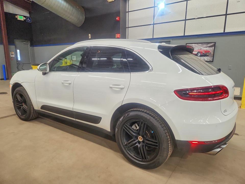 2015 Porsche Macan VIN WP1AB2A57FLB55025 COPART salvage auction — MINOR DENT/SCRATCHES, Wv - Certificate Of Title, sold $5,500 on 2026-08-28 (photo 2)