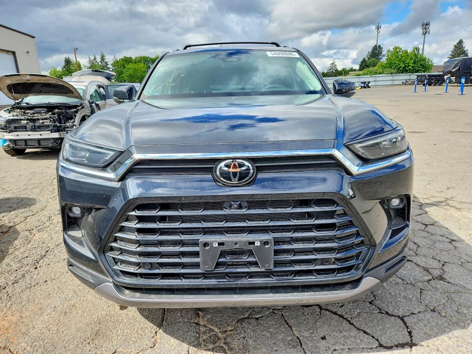 2026 Toyota Highlander VIN 5TDAAAB58TS110621 COPART salvage auction — SIDE, Or - Salvage Title Certificate, sold $24,600 on 2026-07-20 (photo 5)