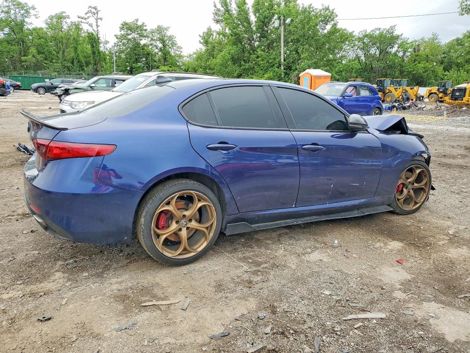 2019 Alfa romeo Giulia VIN ZARFANBN4K7616846 COPART salvage auction — FRONT END, Md - Cert Of Salvage > 75% Damage, sold $975 on 2026-07-28 (photo 3)