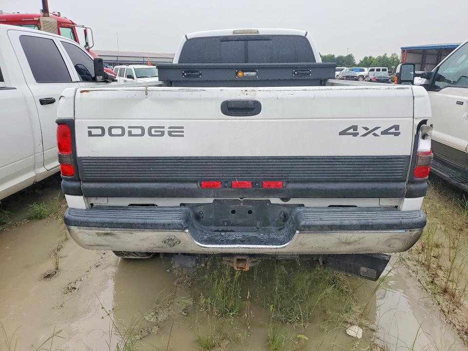 1997 Dodge Ram VIN 3B7MC33D8VM595175 COPART salvage auction — FRONT END, Tx - Salvage Vehicle Title, sold $3,500 on 2026-07-24 (photo 6)