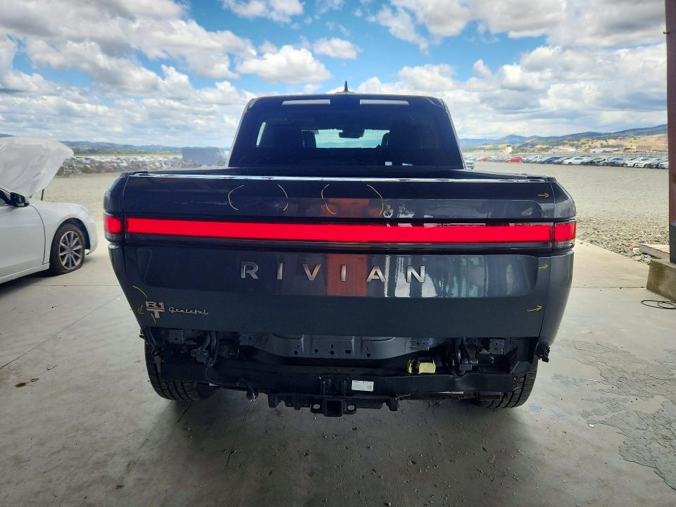 2022 Rivian VIN 7FCTGAAA9NN013484 COPART salvage auction — REAR END, Ca - Salvage Certificate, sold $16,700 on 2026-07-13 (photo 6)