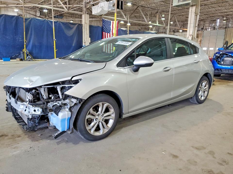 2019 Chevrolet Cruze VIN 3G1BE6SM0KS605542 — COPART salvage auction photo