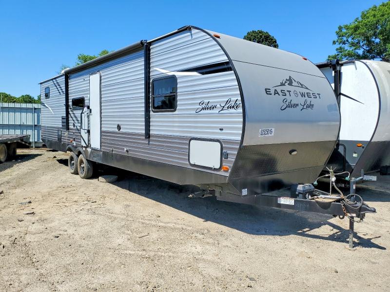 2021 East to west VIN 5ZT2SKUB3M9006658 COPART salvage auction — ROOF, AR - CERTIFICATE OF TITLE, sold $225 on 2026-07-14 (photo 1)