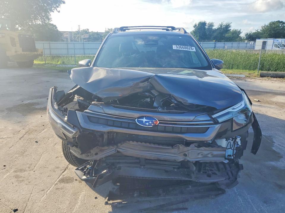 2025 Subaru Forester VIN JF2SLDDC4SH462188 COPART salvage auction — FRONT END, Fl - Cert Of Title Slvg Rebuildable, sold $4,550 on 2026-07-14 (photo 5)