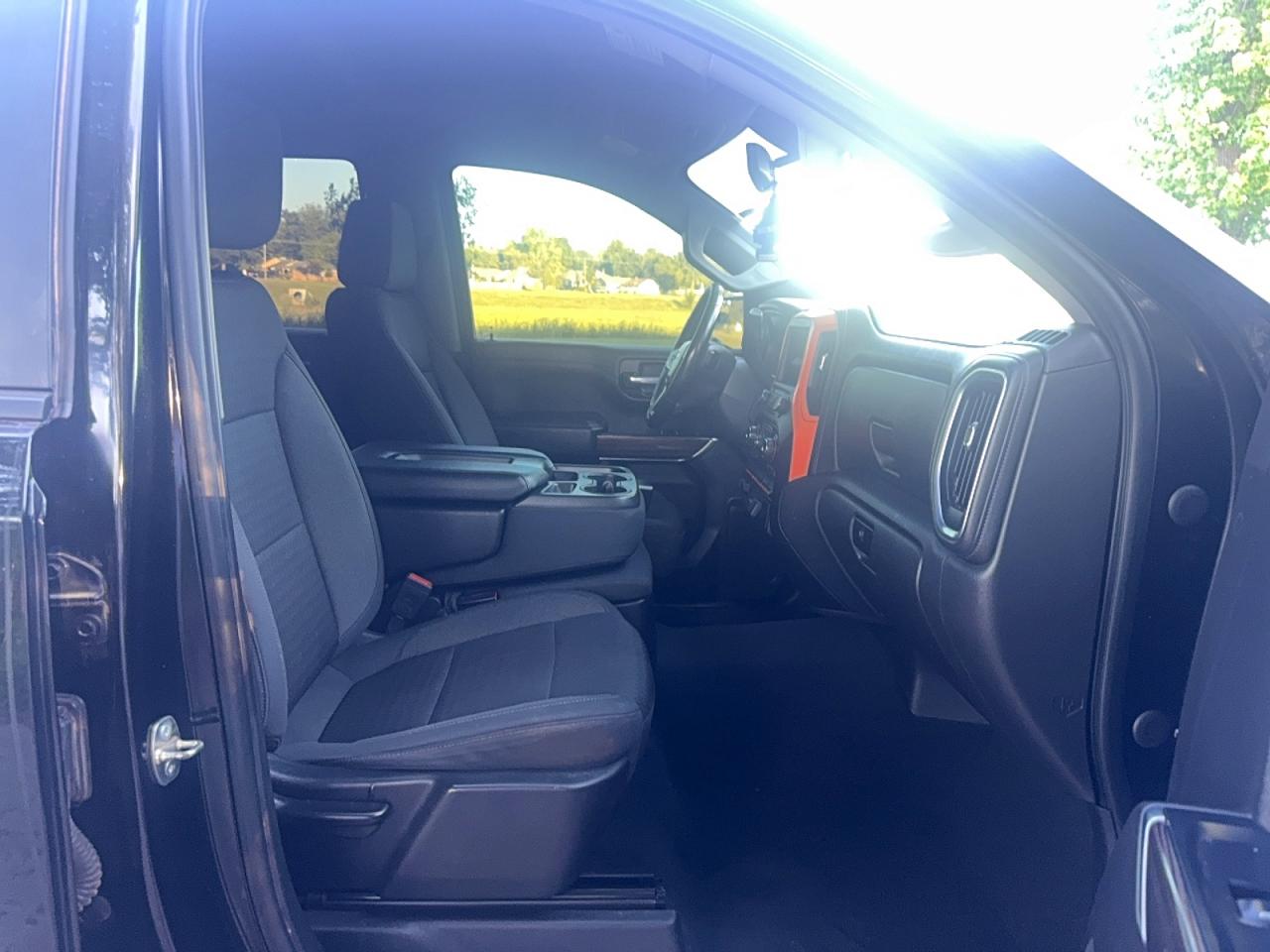 2020 Chevrolet Silverado VIN 3GCUYEED9LG422061 COPART salvage auction — Minor Dent/Scratches, OK - CERTIFICATE OF TITLE (P), sold $15,100 on 2026-05-28 (photo 5)
