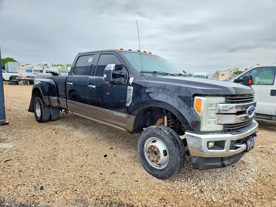 2017 Ford VIN 1FT8W3DT0HEC30062 COPART salvage auction — REAR END, In - Certificate Of Title (P), sold $17,500 on 2026-07-28 (photo 4)