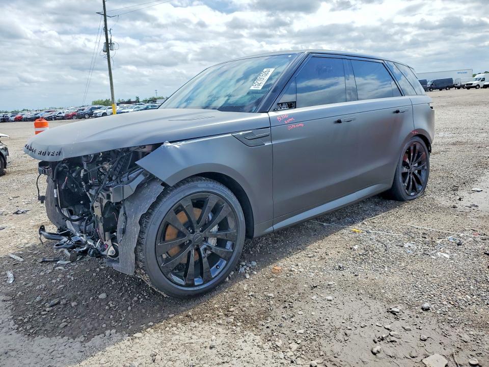 2026 Land rover VIN SAL1L9FU0TA634815 COPART salvage auction — FRONT END, TX - SALVAGE VEHICLE TITLE, sold $11,200 on 2026-07-30 (photo 1)