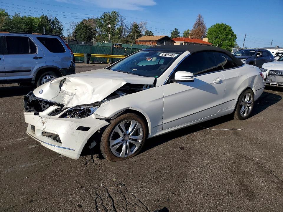 2011 Mercedes-benz E-klasse VIN WDDKK5GF3BF060046 COPART salvage auction — FRONT END, Co - Public - Salvage Title, sold $775 on 2026-08-11 (photo 1)