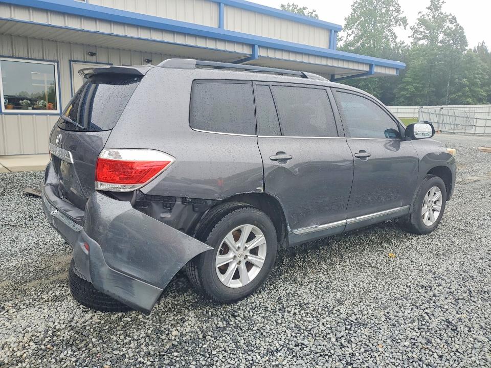 2011 Toyota Highlander VIN 5TDZA3EH7BS015034 COPART salvage auction — REAR END, Nc - Salvage Certificate Of Title, sold $5,900 on 2026-07-02 (photo 3)