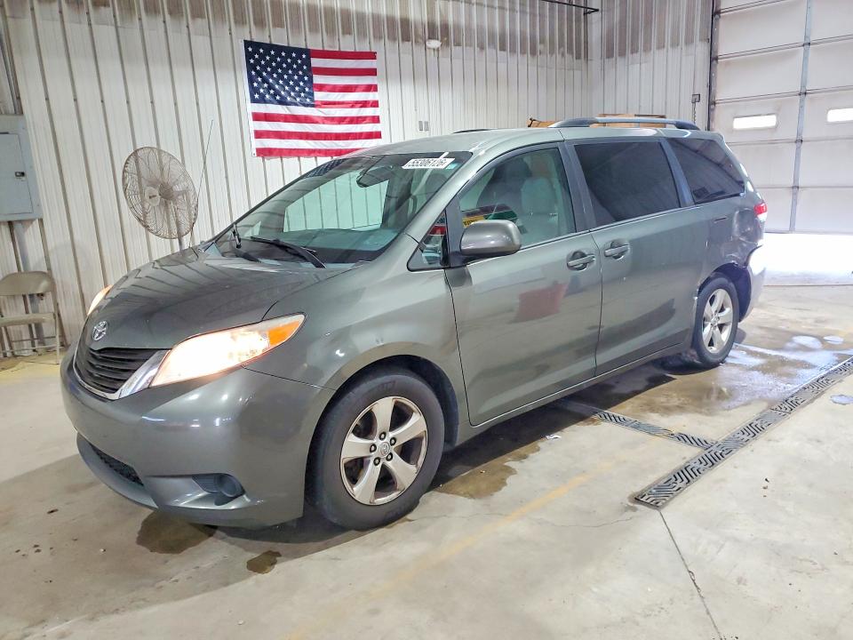 2013 Toyota Sienna VIN 5TDKK3DCXDS375678 COPART salvage auction — REAR END, Pa - Certificate Of Salvage, sold $2,600 on 2026-07-02 (photo 1)