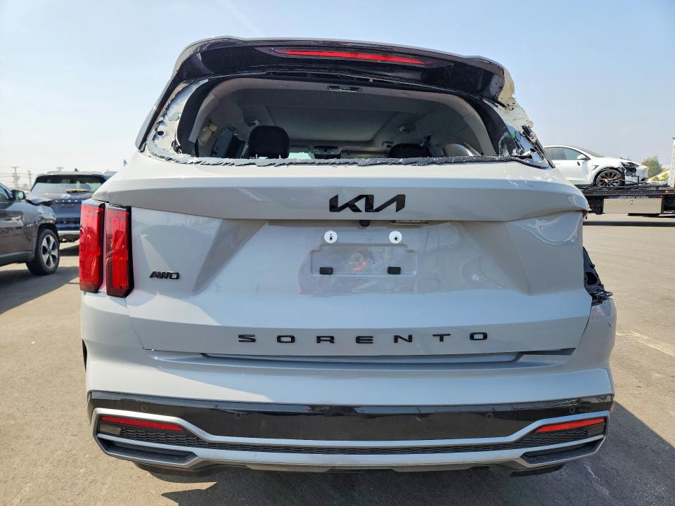 2022 Kia Sorento VIN 5XYRKDLF7NG097319 COPART salvage auction — ALL OVER, Sc - Salvage Title, sold $2,100 on 2026-07-13 (photo 6)