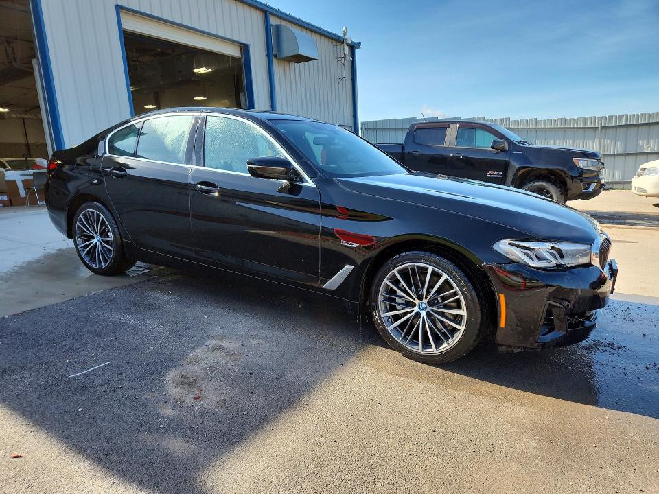 2023 BMW 5 series VIN WBA13AG0XPCN67524 COPART salvage auction — NORMAL WEAR, Ky - Certificate Of Title, sold $20,400 on 2026-07-14 (photo 4)