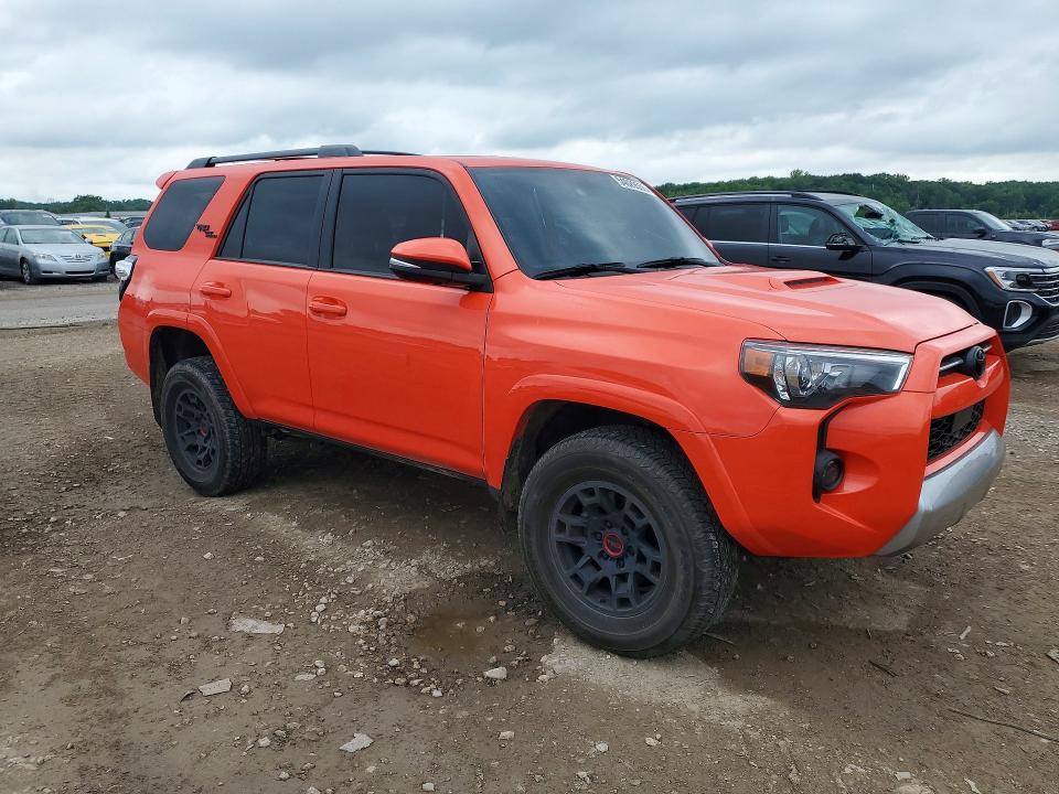 2024 Toyota 4runner VIN JTERU5JR4R6271431 COPART salvage auction — SIDE, Ks - Cert Of Title-Salvage, sold $22,500 on 2026-07-23 (photo 4)