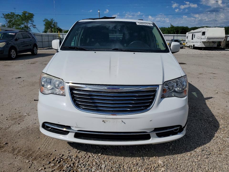 2015 Chrysler Town & country VIN 2C4RC1BG8GR198342 COPART salvage auction — SIDE, IA - CERT OF TITLE-SALVAGE TITLE, sold $1,550 on 2026-07-31 (photo 5)