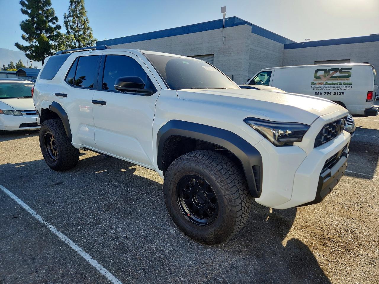 2025 Toyota 4Runner VIN JTEVA5BR8S5009168 COPART salvage auction — Rear End, CA - SALVAGE CERTIFICATE, sold $38,500 on 2026-07-07 (photo 4)