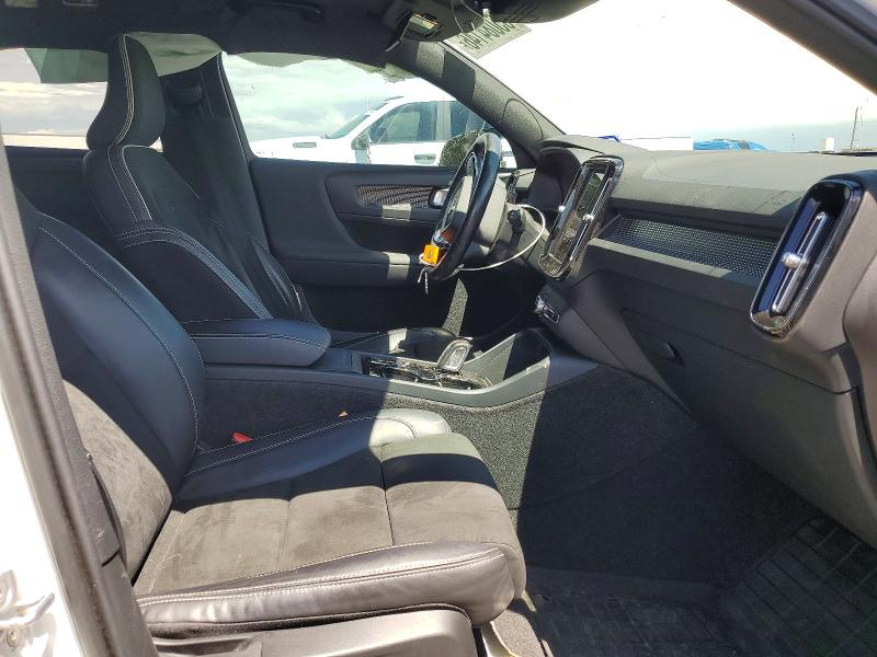2021 Volvo Xc40 VIN YV4AC2HM2M2542559 COPART salvage auction — SIDE, Tx - Salvage Vehicle Title, sold $8,900 on 2026-07-14 (photo 7)