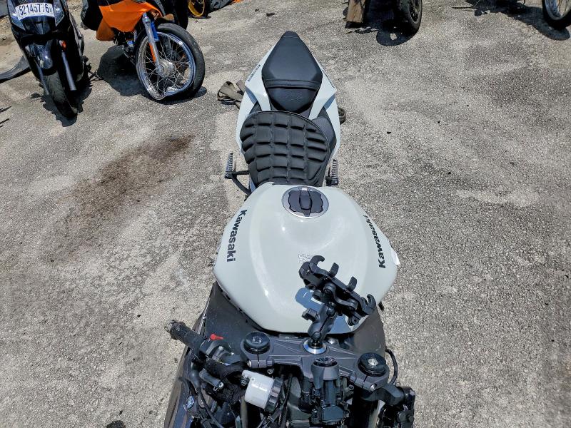 2025 Kawasaki VIN JKBZXJK14SA010998 COPART salvage auction — FRONT END, Fl - Cert Of Title Slvg Rebuildable, sold $1,050 on 2026-07-30 (photo 5)