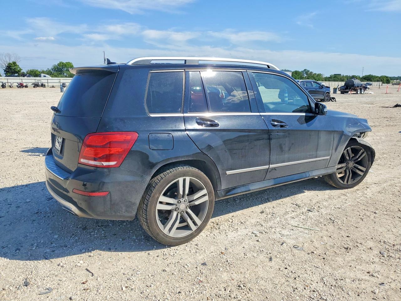 2013 Mercedes-Benz GLK-Class VIN WDCGG5HB9DG115894 COPART salvage auction — Front End, TX - SALVAGE VEHICLE TITLE, sold $2,900 on 2026-07-09 (photo 3)