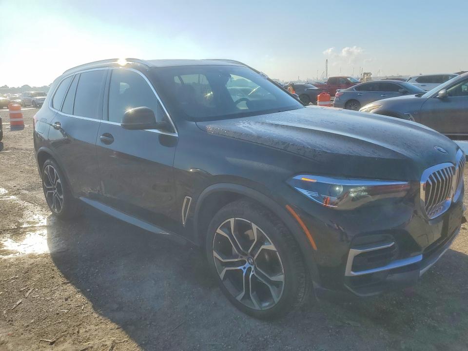 2022 BMW X5 VIN 5UXCR6C00N9N37423 COPART salvage auction — Burn Interior, Tx - Nonrepairable Title, sold $6,900 on 2026-07-30 (photo 4)