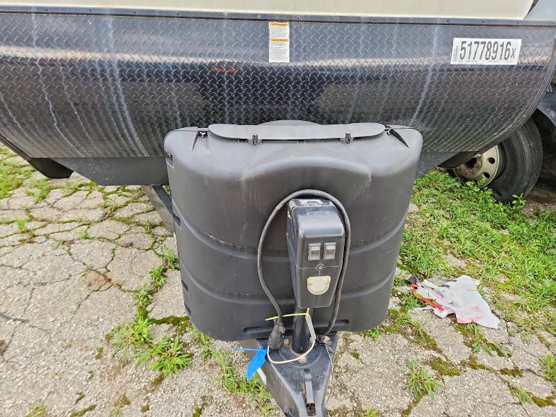 2019 Starcraft Launch VIN 1SABS0BR3K2EE5055 COPART salvage auction — REAR END, IN - BILL OF SALE - PARTS ONLY, sold $60 on 2026-07-30 (photo 7)