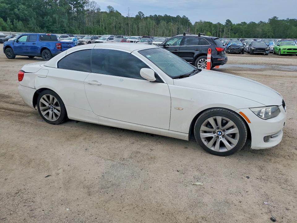 2013 BMW 3er VIN WBADW3C52DJ525082 COPART salvage auction — REAR END, Sc - Cert Of Title-Salvage, sold $1,750 on 2026-07-06 (photo 4)
