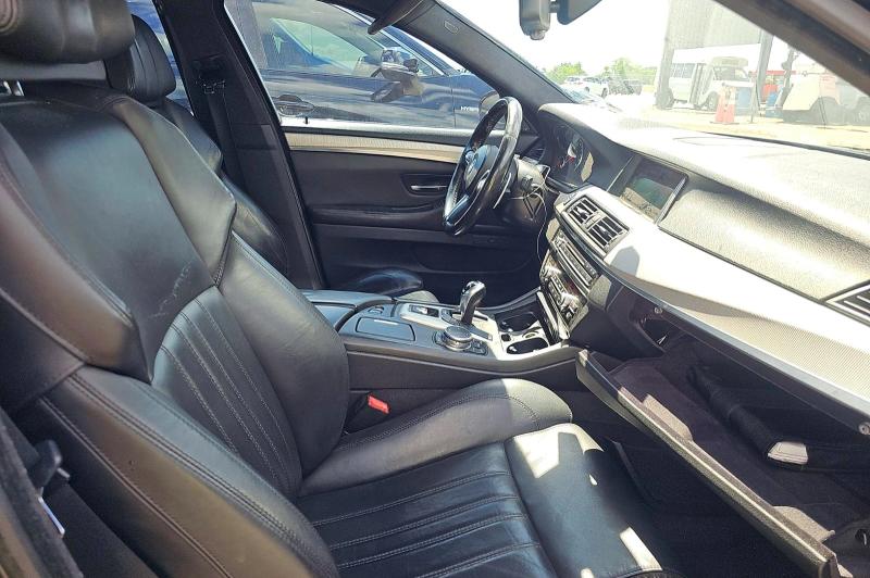 2016 BMW M5 VIN WBSFV9C55GD595740 COPART salvage auction — NORMAL WEAR, Tx - Certificate Of Title (P), sold $11,700 on 2026-07-09 (photo 5)