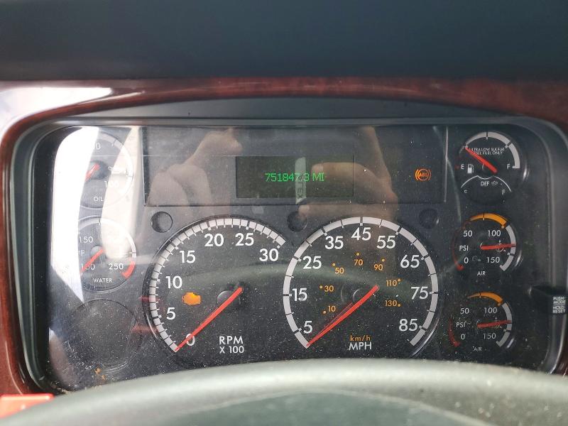 2019 Freightliner M2 112 med VIN 1FVAC4DVXKHKG3075 COPART salvage auction — MECHANICAL, OH - CERTIFICATE OF TITLE, sold $7,400 on 2026-07-29 (photo 8)
