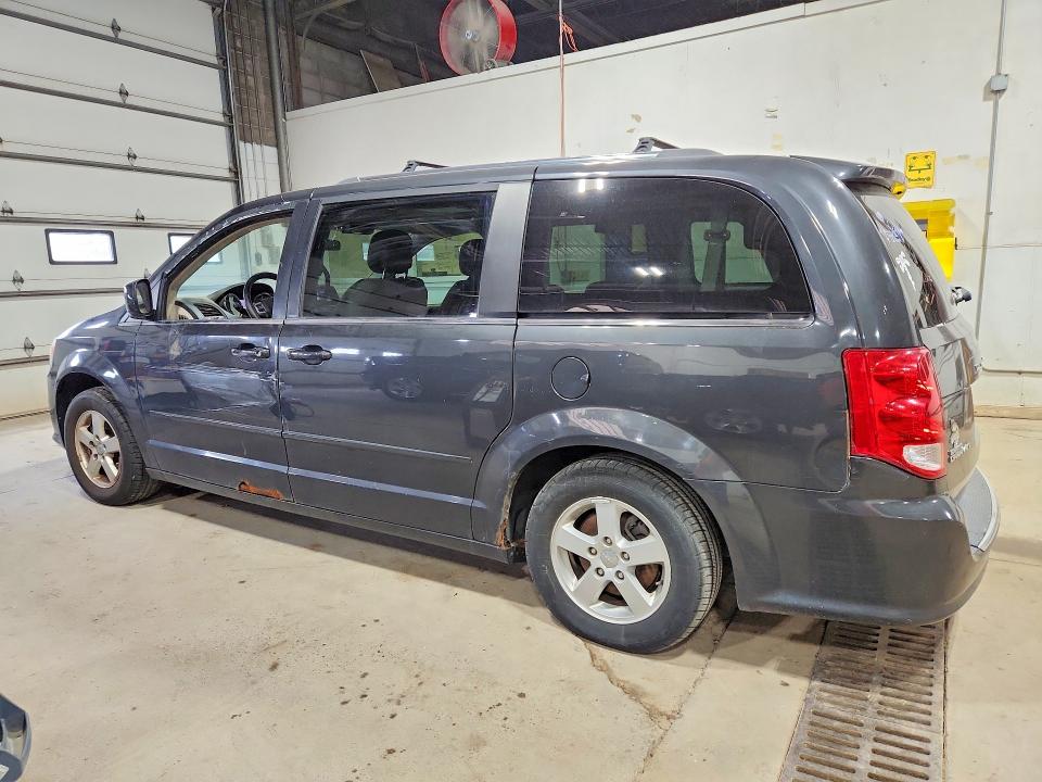 2011 Dodge Cara grand VIN 2D4RN5DG6BR754867 COPART salvage auction — SIDE, Mn - Certificate Of Title, sold $1,000 on 2026-07-02 (photo 2)