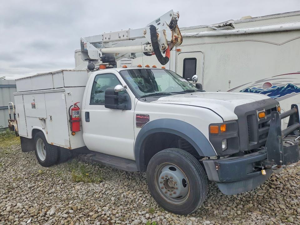 2008 Ford F-550 super duty VIN 1FDAF57RX8EE22310 COPART salvage auction — SIDE, Ky - Certificate Of Title (P), sold $7,500 on 2026-07-30 (photo 4)