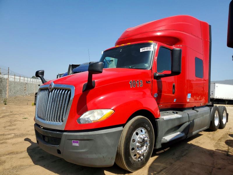 2019 International Lt VIN 3HSDZAPR5KN506586 COPART salvage auction — NORMAL WEAR, WV - DIS/DLR/EXP ONLY CLEAN TITLE, sold $12,100 on 2026-07-27 (photo 2)