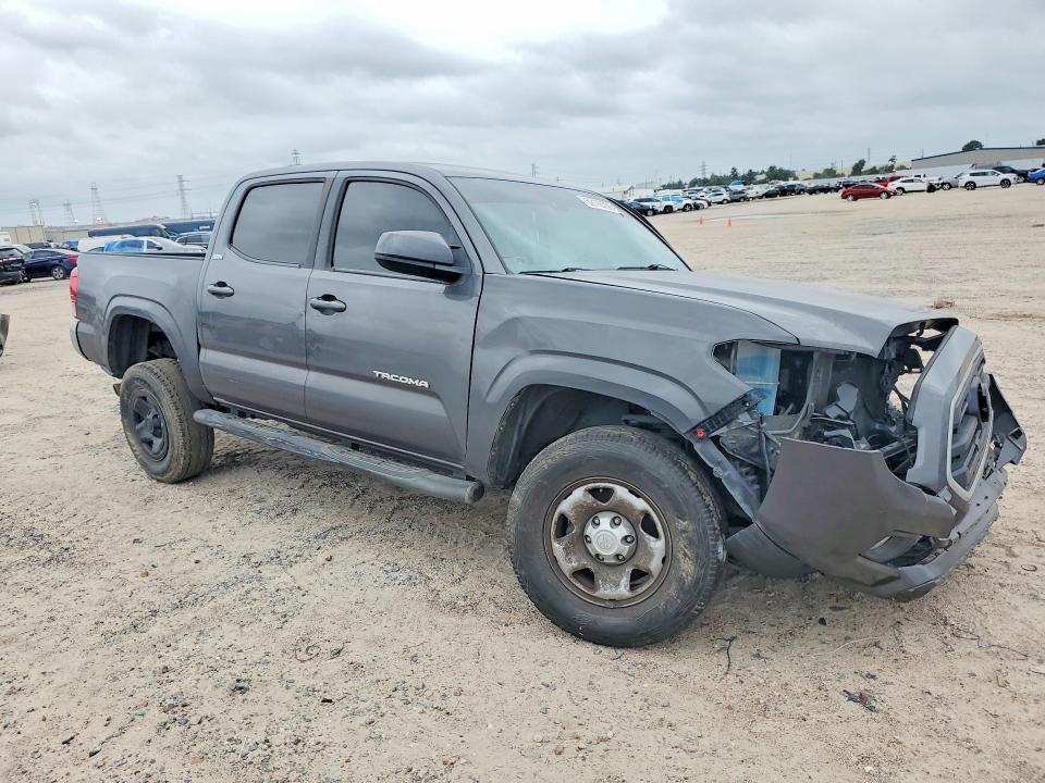 2018 Toyota VIN 5TFAX5GN3JX119281 COPART salvage auction — SIDE, Tx - Salvage Vehicle Title, sold $6,800 on 2026-07-10 (photo 4)