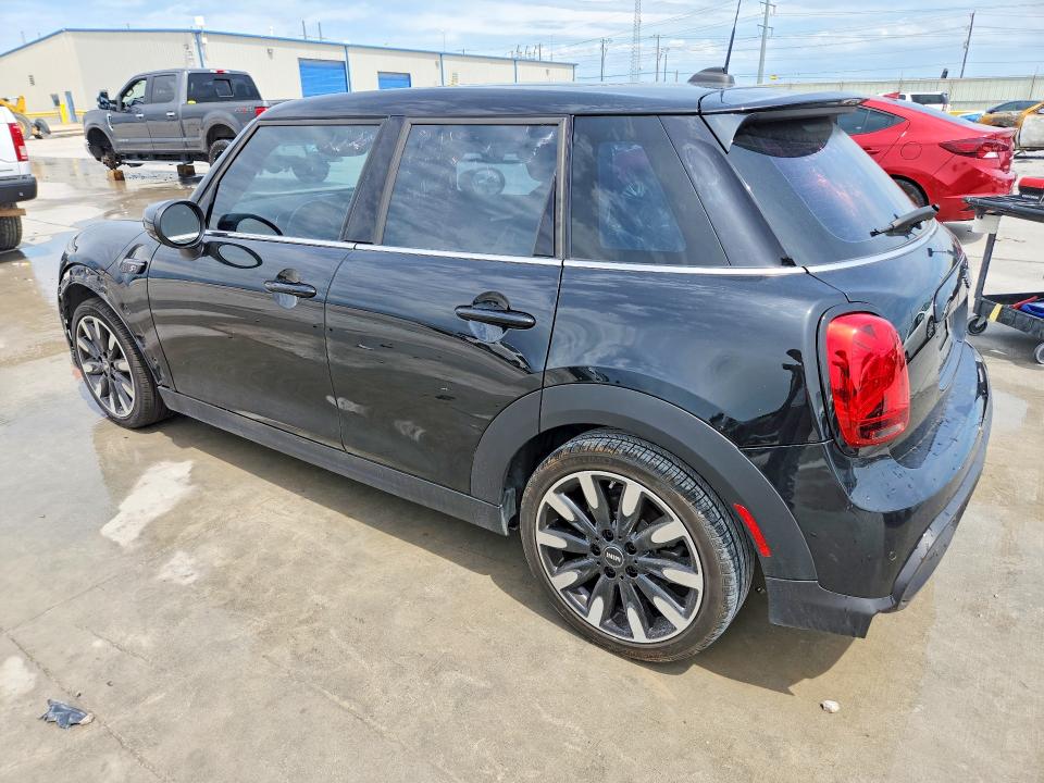 2024 Mini Cooper VIN WMW53DK06R2W06189 COPART salvage auction — FRONT END, Tx - Salvage Vehicle Title, sold $3,600 on 2026-07-21 (photo 2)