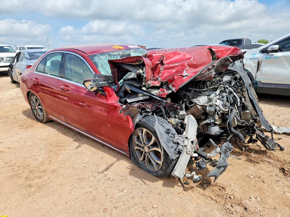 2016 Mercedes-benz C-klasse VIN 55SWF4JB3GU142093 COPART salvage auction — FRONT END, Va - Cert Of Title - Salvage, sold $625 on 2026-07-23 (photo 4)