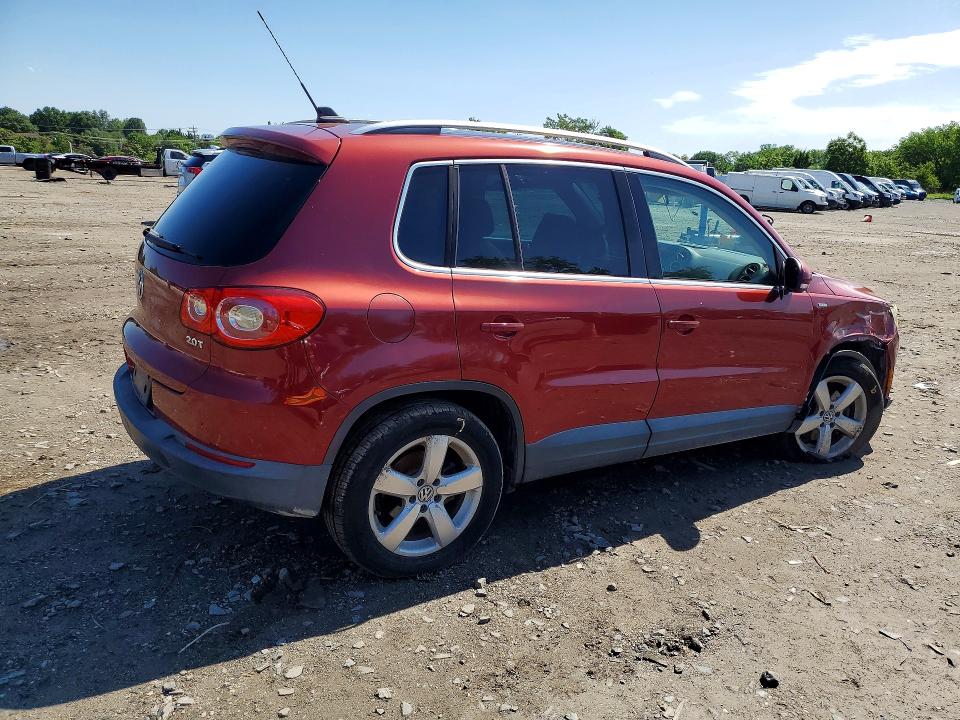 2010 Volkswagen Tiguan VIN WVGAV7AX0AW001721 COPART salvage auction — FRONT END, Md - Cert Of Salvage > 75% Damage, sold $275 on 2026-07-23 (photo 3)