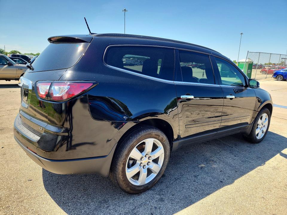 2017 Chevrolet Traverse VIN 1GNKRGKD4HJ284317 COPART salvage auction — MINOR DENT/SCRATCHES, OH - CERT OF TITLE-REPOSSESSION, sold $4,250 on 2026-07-09 (photo 3)