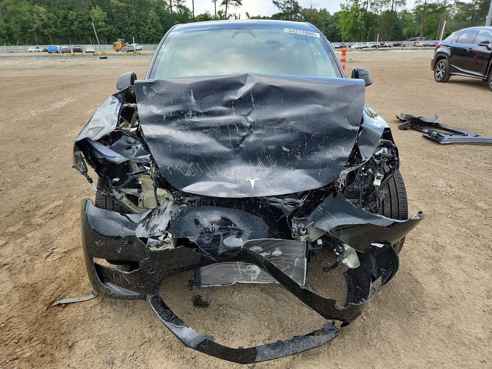 2025 Tesla Model y VIN 7SAYGDEE2SA367870 COPART salvage auction — FRONT END, La - Cert Of Title-Salvage, sold $7,400 on 2026-07-14 (photo 5)
