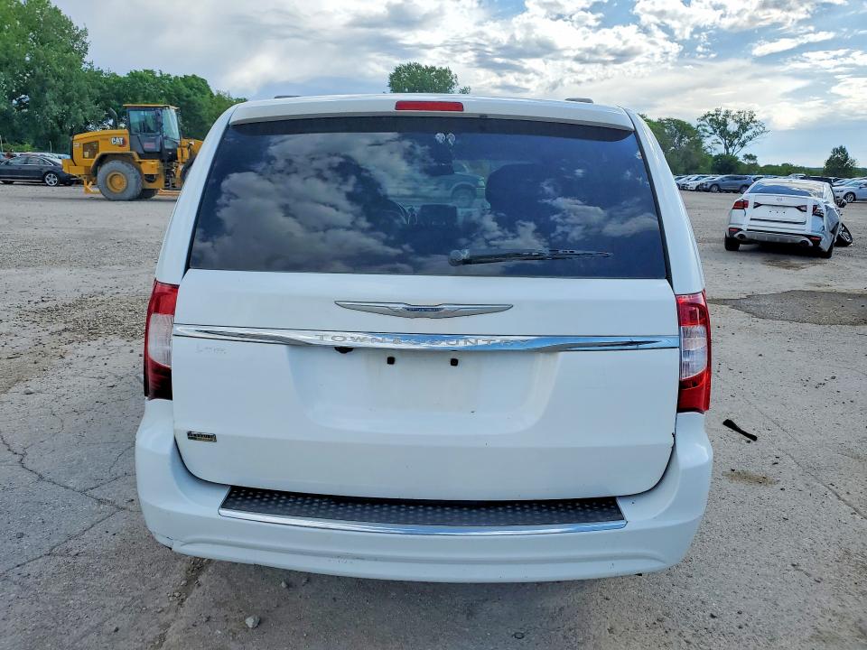 2015 Chrysler Town & country VIN 2C4RC1BG8GR198342 COPART salvage auction — SIDE, IA - CERT OF TITLE-SALVAGE TITLE, sold $1,550 on 2026-07-31 (photo 6)