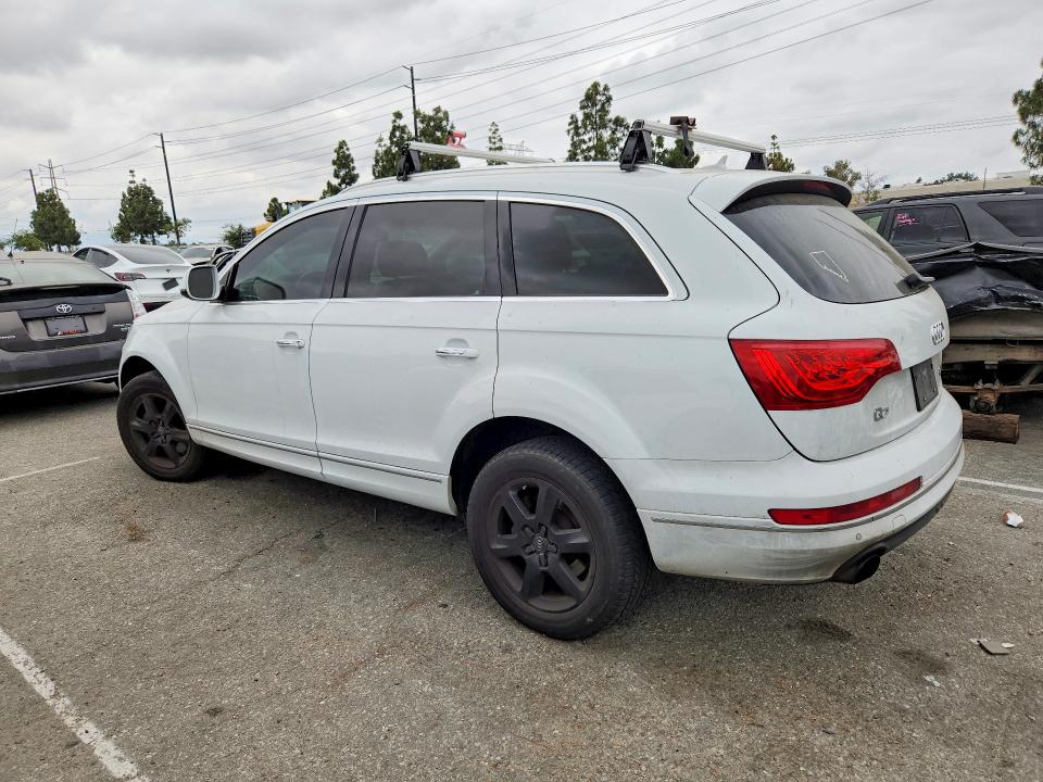 2015 Audi Q7 VIN WA1CGAFE1FD010730 COPART salvage auction — MINOR DENT/SCRATCHES, Ca - Dis/Dlr/Exp Only Clean Title, sold $1,150 on 2026-07-23 (photo 2)