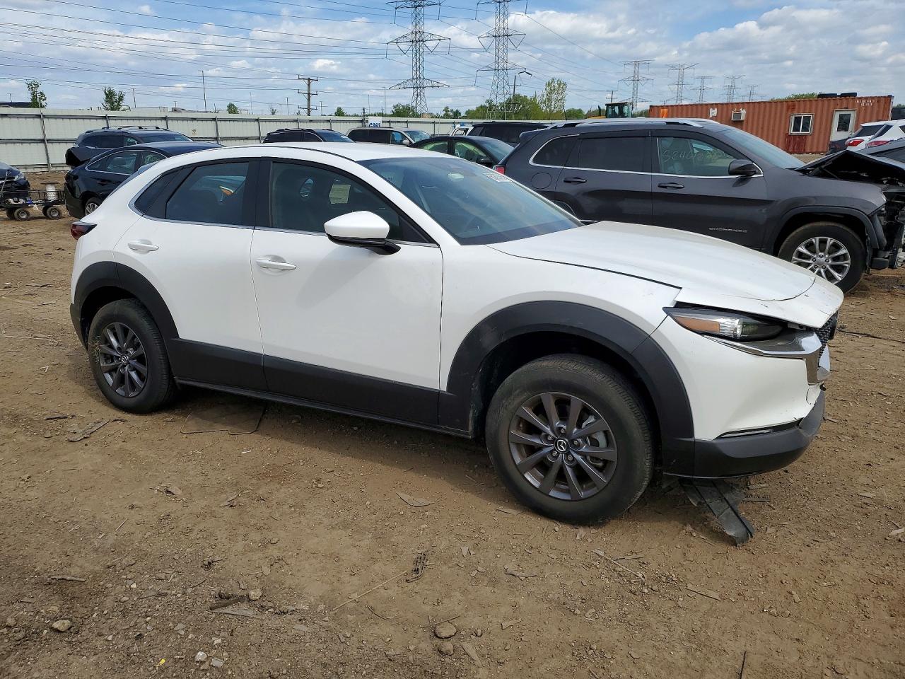 2024 Mazda CX-30 VIN 3MVDMBAM8RM632529 COPART salvage auction — Side, IL - SALVAGE CERTIFICATE, sold $4,300 on 2026-07-02 (photo 4)
