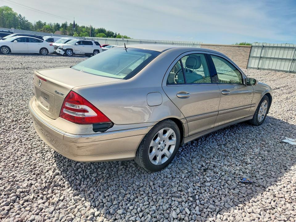 2005 Mercedes-benz C class VIN WDBRF81J05F596869 COPART salvage auction — REAR END, WI - CERTIFICATE OF TITLE, sold $1,750 on 2026-07-27 (photo 3)