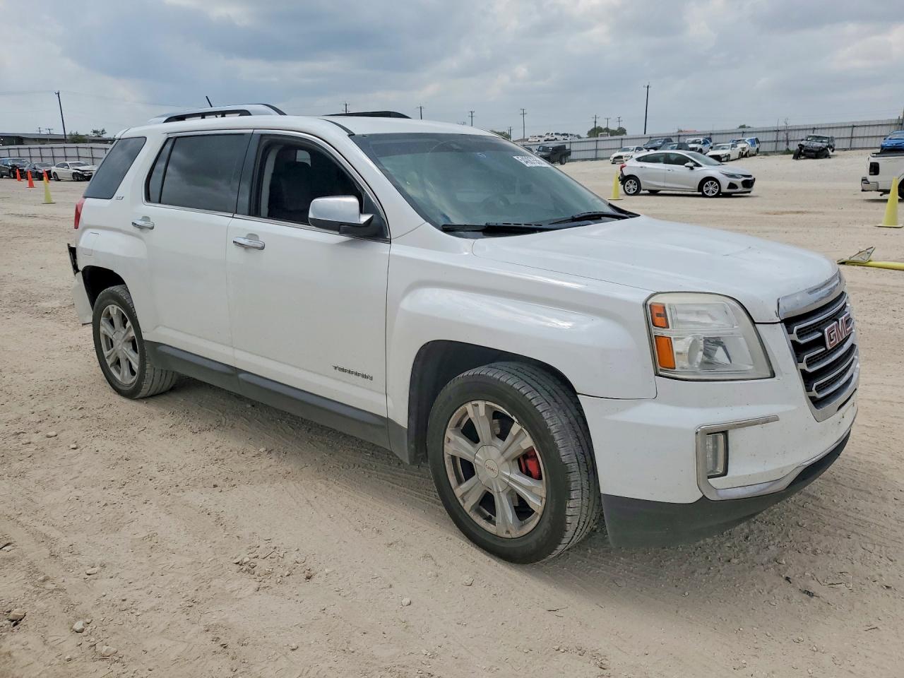 2017 GMC Terrain VIN 2GKALPEK1H6335631 COPART salvage auction — Rear End, TX - SALVAGE VEHICLE TITLE, sold $1,700 on 2026-07-09 (photo 4)