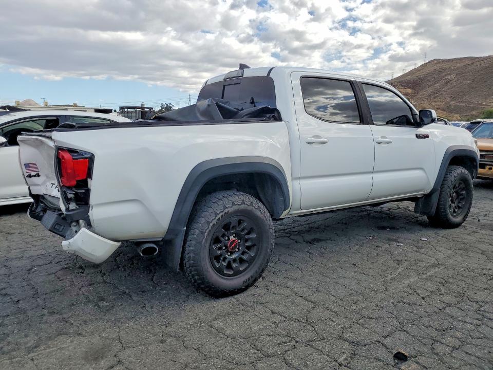 2019 Toyota VIN 5TFCZ5AN6KX184672 COPART salvage auction — REAR END, Ca - Salvage Certificate, sold $17,100 on 2026-07-16 (photo 3)