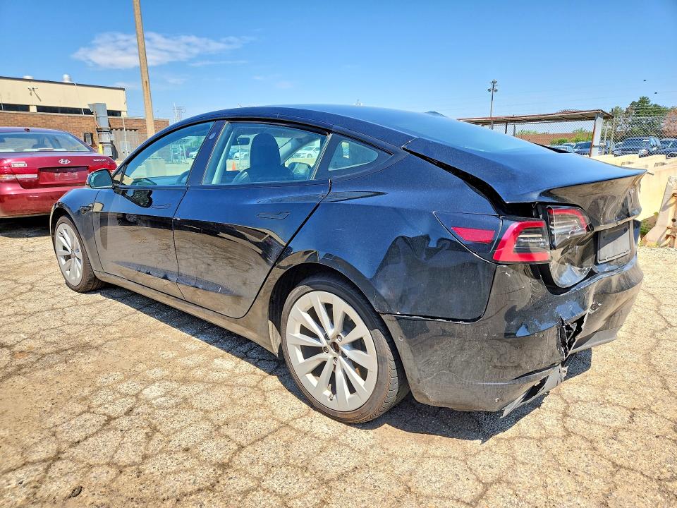 2022 Tesla Model 3 VIN 5YJ3E1EA3NF304650 COPART salvage auction — REAR END, Il - Salvage Certificate, sold $4,000 on 2026-07-06 (photo 2)